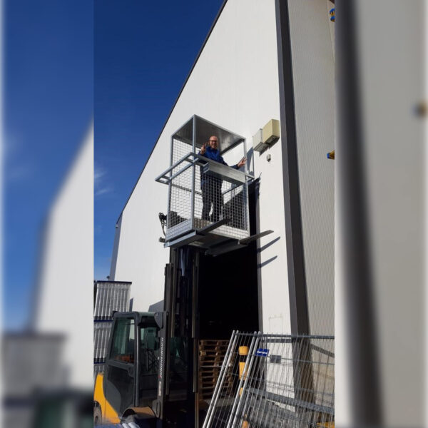 cesta-porta-operarios-Staplerkorb_Anwendung2 cesta-porta-operarios-Staplerkorb_Anwendung2