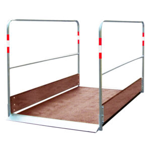 Pasarela de madera tratada